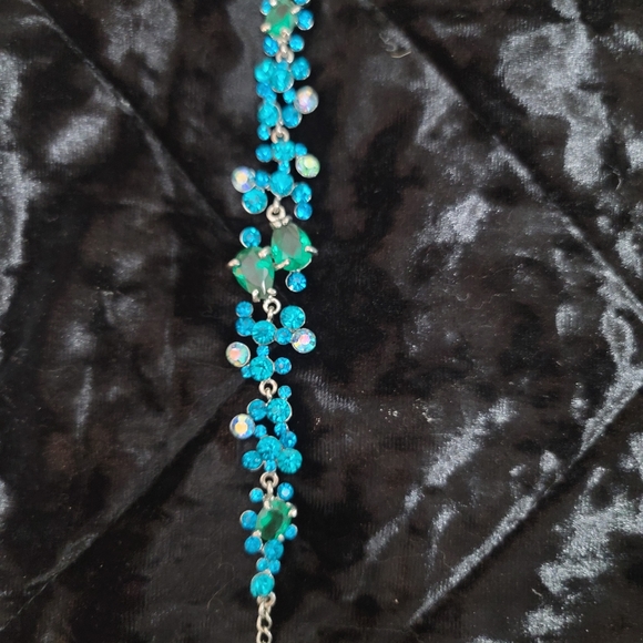 Genuine Aqua Crystal necklace set. - Picture 3 of 5